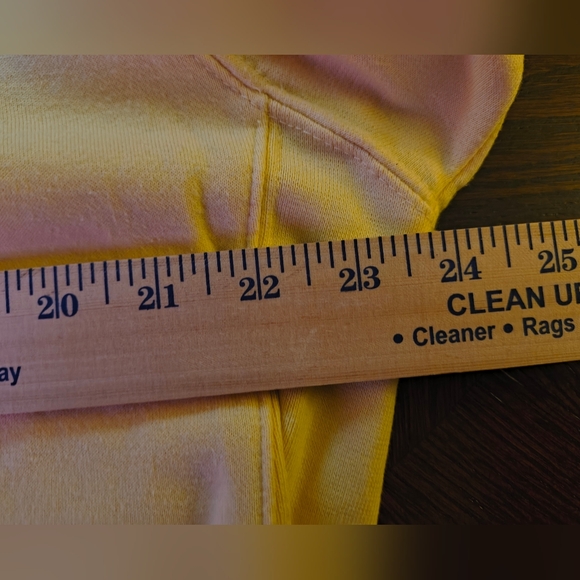 Great Whale. Woman's Large Cape Cod Mass Yellow Hoodie - Picture 11 of 12